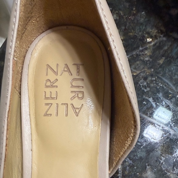 Naturalizer Women's Cream Open-Toe Flats - Picture 2 of 5